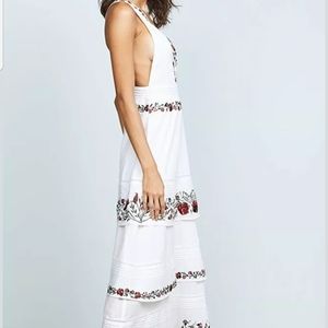 #114❤ BNWT Saylor embroidered maxi dress- Size xs
